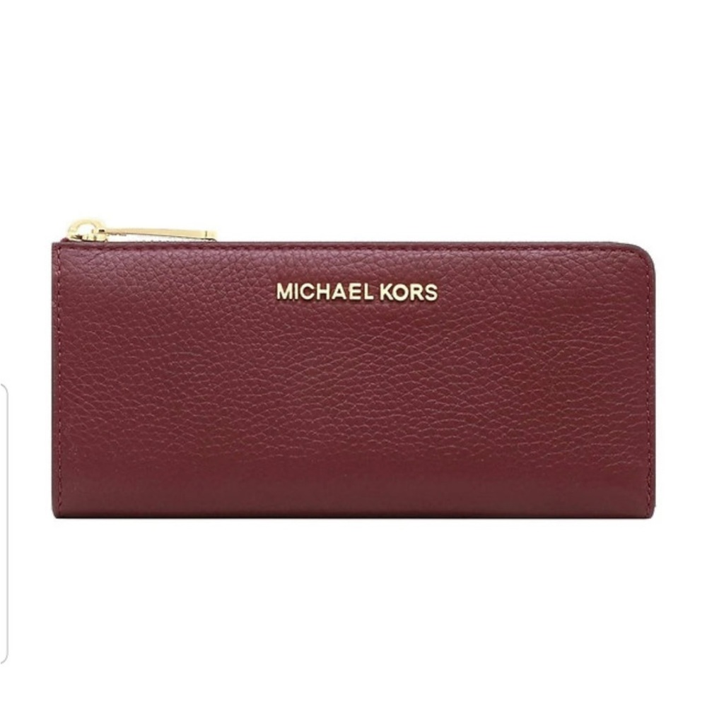 Michael Kors Jet Set Pebbled Leather wallet